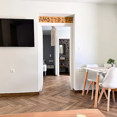 Amfitriti 30meter To Beach, 6min Old Town, 2bd 4pl Lejlighed *