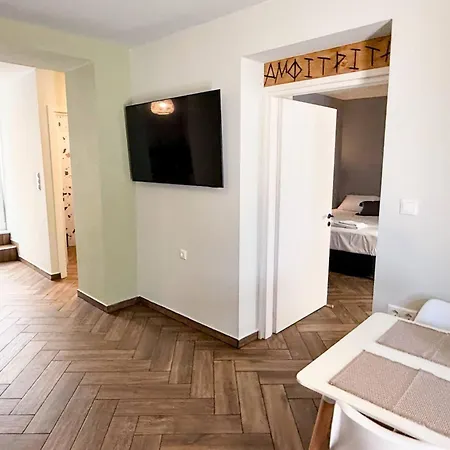 Amfitriti 30meter To Beach, 6min Old Town, 2bd 4pl *